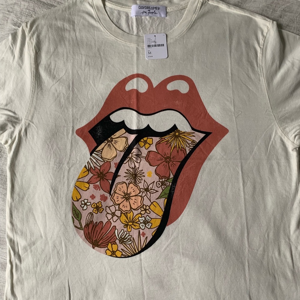 Free People-Daydreamer tee- Rolling Stones tongue- size medium- never worn- NWT
